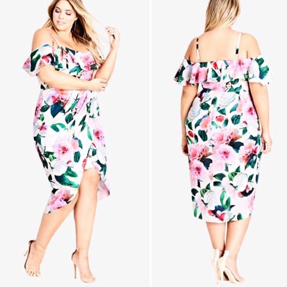 City Chic Dresses & Skirts - City Chic Love Me Do Floral Plus Dress